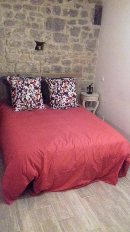 Le Vitrail Chambre Equipee Sans Service Repas Yvetot-Bocage Exterior photo